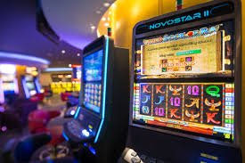tompel 96 mobile app interface showing live sportsbook and casino games